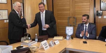 Ευχετήριες επιστολές στους Δημάρχους των αδελφοποιημένων δήμων απέστειλε ο Δήμαρχος Αγίου Νικολάου Μανώλης Μενεγάκης