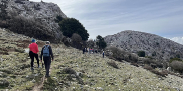 Πεζοπορία στις κορυφές του Οροπεδίου Καθαρού