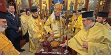 Θεία Λειτουργία και Δοξολογία της Πρωτοχρονιάς στην Αγία Τριάδα