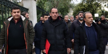 Συνάντηση του πρωθυπουργού με την 31μελη αντιπροσωπεία των αγροτικών μπλόκων