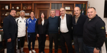 Συνάντηση Σταύρου Αρναουτάκη με τον Αναπληρωτή Πρόεδρο της ΕΠΟ Και την Εθνική Ομάδα Ποδοσφαίρου Γυναικών