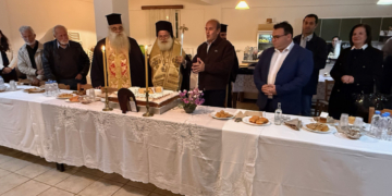 H κοπή της Βασιλόπιτας του Πολιτιστικού Συλλόγου Επάνω Χωριού Ιεράπετρας
