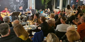 Η βασιλόπιτα των Μικρασιατών και Ποντίων Μεραμπέλλου (βίντεο)