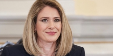Άννα Ευθυμίου: Αύξηση του κατώτατου μισθού από 1ης Απριλίου – Δεν θα αυξηθούν τα όρια ηλικίας συνταξιοδότησης το 2027