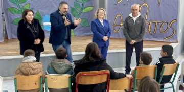 13.500 οδοντόβουρτσες διανέμει για τρίτη συνεχόμενη χρονιά η Περιφέρεια Κρήτης στα παιδιά της Α και Β δημοτικού στα σχολεία του νησιού
