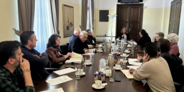 Σύσκεψη στην Αποκεντρωμένη Διοίκηση Κρήτης με το Δήμο Ηρακλείου για θέματα άρδευσης και επανάχρησης επεξεργασμένων λυμάτων