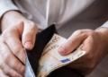 ΟΠΕΚΑ: Πότε πληρώνονται τα προνοιακά και διατροφικά επιδόματα Μαρτίου 2026