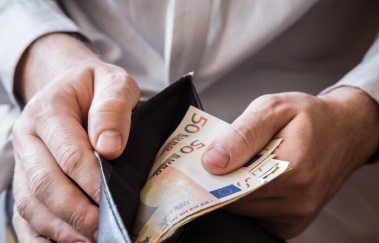 ΟΠΕΚΑ: Πότε πληρώνονται τα προνοιακά και διατροφικά επιδόματα Μαρτίου 2026