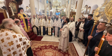 Με αναστάσιμη λαμπρότητα ο Αρχιερατικός Εσπερινός στον πανηγυρίζοντα Ιερό Μητροπολιτικό Ναό Αγίου Γεωργίου Ιεράπετρας