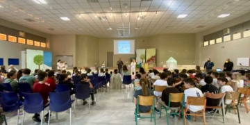 Αφήγηση του βιβλίου με τίτλο «Ο φίλος μου ο Τζιμ» από την ΕΘΟΑΝ στο 2ο Δημοτικό Σχολείο