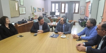Υπογραφή Μνημονίου Συνεργασίας Δήμου Αγίου Νικολάου – Πολυτεχνείου Κρήτης για την αξιοποίηση της Τεχνητής Νοημοσύνης