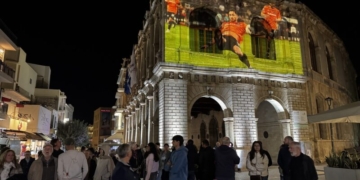 Το Ηράκλειο γιορτάζει την κατάκτηση του Κυπέλλου Ελλάδας από τον ΟΦΗ – Το Δημοτικό Συμβούλιο βραβεύει τους κυπελλούχους