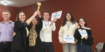 Σημαντικές διακρίσεις του ΓΕΛ Νεάπολης στους Παγκρήτιους Αγώνες Ρητορικής Τέχνης