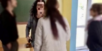 Παρέμβαση μελών του Ρουβίκωνα στο Θεραπευτήριο Χρόνιων Παθήσεων Λασιθίου