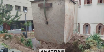Απομακρύνθηκαν οι υπόγειοι κάδοι από την Αγία Τριάδα