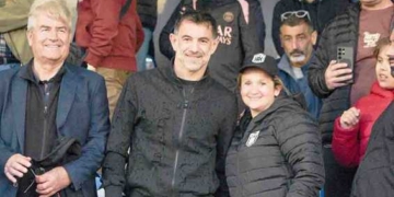 Ο Γιώργος Καραγκούνης στον τελικό της ΕΠΣΛ
