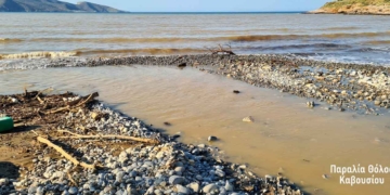 Κατέβασαν νερό τα ρέματα Καβουσίου και Παχειάς Άμμου (βίντεο)