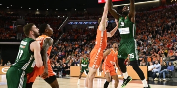 Euroleague: Πήρε το πλεονέκτημα της έδρας ο Παναθηναϊκός – Κέρδισε μέσα στην Ισπανία την Βαλένθια 68-67