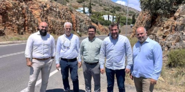 Αυτοψία Αντιπεριφερειάρχη Λασιθίου στον δρόμο της Ελούντας  με στόχο τη βελτίωση της κυκλοφοριακής διασύνδεσης