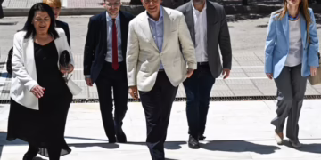 Στον Άρειο Πάγο ο Τσίπρας: Κατέθεσε την ιδρυτική διακήρυξη της ΕΛΑΣ
