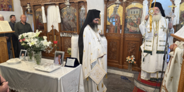Αρχιερατική Θεία Λειτουργία και Μνημόσυνα στην Ενορία Σχινοκαψάλων Ιεράπετρας