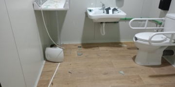 Ηράκλειο: Βανδάλισαν τη δημόσια τουαλέτα Ατόμων με Αναπηρία στο πάρκο Δ. Θεοτοκόπουλου