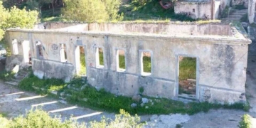 Μία αλήθεια και ένα ψέμα! Για το κτήριο του Αρρεναγωγείου Βραχασίου