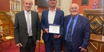 Βράβευση από το  Εθνικό και Καποδιστριακό Πανεπιστήμιο Αθηνών του Β. Βαρδάκη