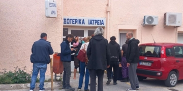 Στη Σητεία 32 ακτιβιστές μετά από καταγγελλόμενη επίθεση στη θάλασσα ανοιχτά της Κρήτης