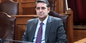 Στην Ελλάδα ο Γιώργος Μυλωνάκης μετά τη θεραπεία στη Γερμανία