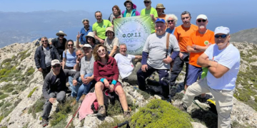 Ορειβατικός Σύλλογος Αγίου Νικολάου και ΦΟΣΣ ανέβηκαν στην κορυφή Κλήρος της Θρυπτής