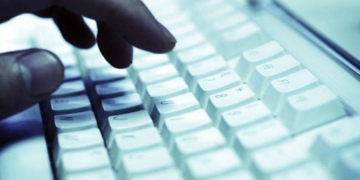 Οι online αγορές σταθερή καταναλωτική συνήθεια για τους Έλληνες – Τι δείχνει έρευνα