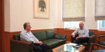 Συνάντηση εργασίας Περιφερειάρχη Κρήτης Στ. Αρναουτάκη με τον Δήμαρχο Βιάννου Παύλο Μπαριτάκη