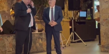 Με κρητική μουσική και παραδοσιακούς χορούς η βραδιά φιλοξενίας του Επιμελητηρίου Λασιθίου για τους συνέδρους της ΚΕΕΕ (ΒΙΝΤΕΟ)