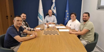 Σκάκι για όλους: Συνάντηση του Δημάρχου Ιεράπετρας με τη Σκακιστική Κίνηση για νέες δράσεις