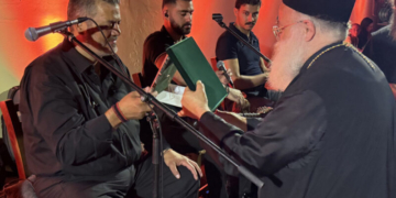Αξέχαστη κρητική βραδιά με το συγκρότημα του Μανώλη Κονταρού στο προαύλιο Ι. Μητροπολιτικού Ναού Αγίου Γεωργίου Ιεραπέτρας