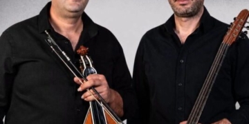 Κρητικό γλέντι με τον Κωστή και Γιώργο Σαριδάκη στα Μέσα Λακώνια