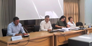 Το νέο προεδρείο του Δημοτικού Συμβουλίου Αγίου Νικολάου και τα μέλη της Δημοτικής Επιτροπής