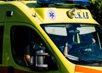 Αλλοδαπή τουρίστρια ανασύρθηκε νεκρή από τη θάλασσα