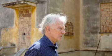 «Σπιναλόγκα:  Η μάχη κατά του στίγματος και  η βαθιά φιλία του Ζουλιέν Γκριβέλ  με τον Μανώλη Φουντουλάκη»