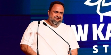 «Θα γίνει το δικό μας Θέατρο των Ονείρων» – Ο Βαγγέλης Μαρινάκης παρουσίασε το νέο «Γεώργιος Καραϊσκάκης»