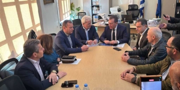 Νέο γήπεδο ποδοσφαίρου στο Παγκρήτιο Στάδιο και νέο σύστημα κλιματισμού στο Κλειστό Γυμναστήριο Νέας Αλικαρνασσού