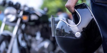 Πάνω από -2.490- παραβάσεις βεβαιώθηκαν την 56η εβδομάδα της εκστρατείας «Μηδενική ανοχή στη μη χρήση κράνους»
