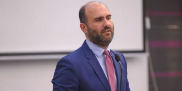 Στην Κρήτη το Σάββατο ο υφυπουργός Οικονομικών