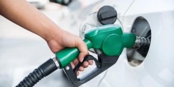 Μείωση 10 λεπτών στη βενζίνη και 5 λεπτών στο diesel έως τέλος Αυγούστου