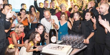 20 χρόνια «Πιάτο» – Η οικογένεια Μακράκη γιόρτασε μια ξεχωριστή πορεία