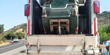 Συνεχίζεται το πρόγραμμα πλυσίματος και απολύμανσης των κάδων απορριμμάτων στον Δήμο Αγίου Νικολάου