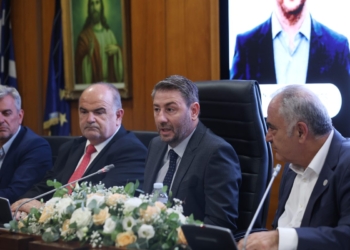 Ανδρουλάκης: «7 παρεμβάσεις για την αναγέννηση της μικρομεσαίας επιχείρησης» – Σφοδρή κριτική στην πολιτική της κυβέρνησης για τον κλάδο