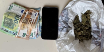Χειροπέδες σε ανήλικο και 18χρονο για υπόθεση ναρκωτικών στο Ρέθυμνο