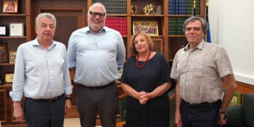Συνάντηση Περιφερειάρχη  με τον νέο Πρύτανη του Πολυτεχνείου Κρήτης  και τον απερχόμενο Πρύτανη